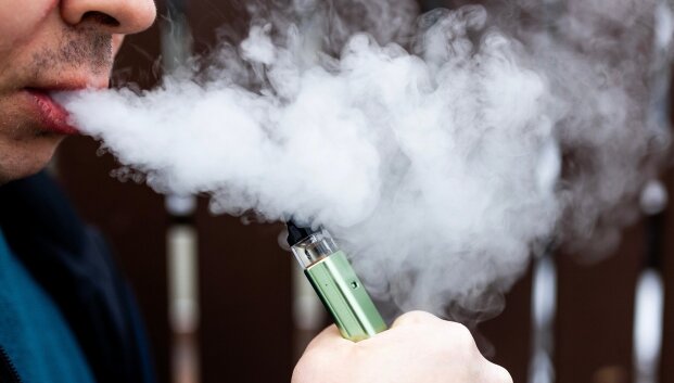 Akcizas elektroninėms cigaretėms kone dvigubėja: &bdquo;Tai nerei&scaron;kia, kad prekė nebus vartojama&ldquo;