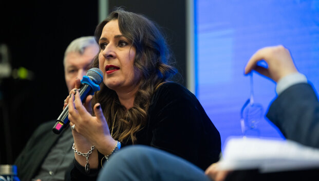 Kristina Sabaliauskaitė &ndash; apie &bdquo;at&scaron;aukimo&ldquo; kultūrą, &bdquo;žmonių sielų inžinierius&ldquo; ir kodėl renkasi analoginį pasaulį