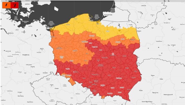 Lenkija raudonuoja: Lietuvos pa&scaron;onėje &ndash; auk&scaron;čiausio lygio įspėjimai dėl kaitros
