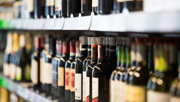 Pasakyta/padaryta. Kaip keitėsi konservatorių nuomonė apie alkoholio ribojimus