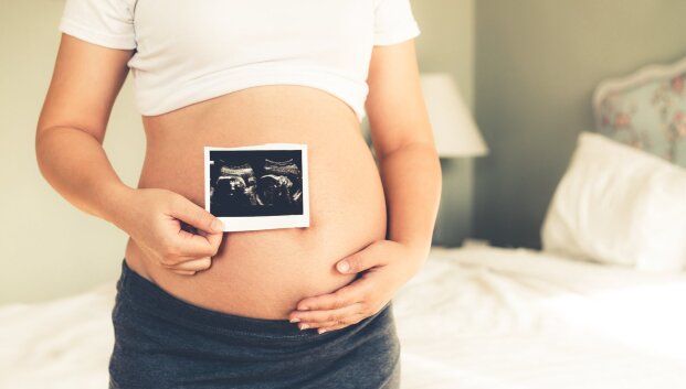 Moterys pasidalijo, ką rei&scaron;kia pastoti dar būnant nepilnametėmis: &bdquo;Baisesnis buvo tik žmonių požiūris į tai&ldquo;