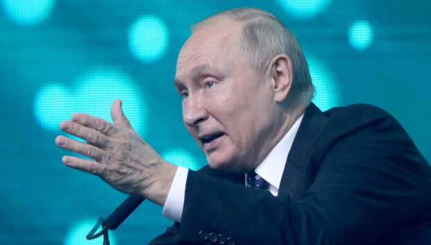 Vakarų spaudos antra&scaron;tės apie karą Ukrainoje: padeda Kijevui ar Maskvai?