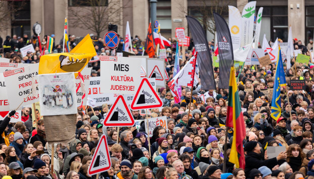 Kultūros bendruomenė tarp veiksmo ir matomumo: koks yra protesto veidas?