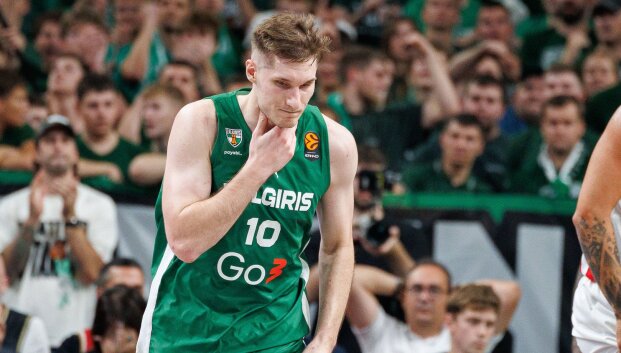 Galingą mačą sužaidęs Ąžuolas Tubelis pripažino Eurolygos čempionų jėgą: &bdquo;Mus prigavo&ldquo;