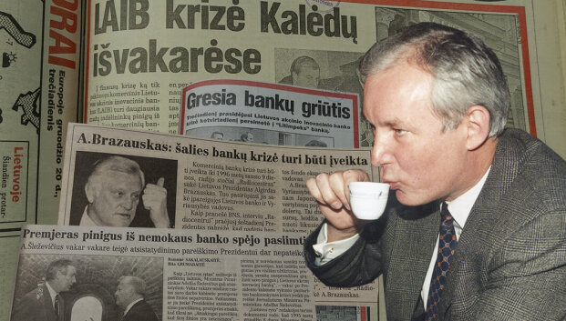 Krito ir bankai, ir valdžia: prie&scaron; 30 metų Lietuvą purtė dar neregėta krizė