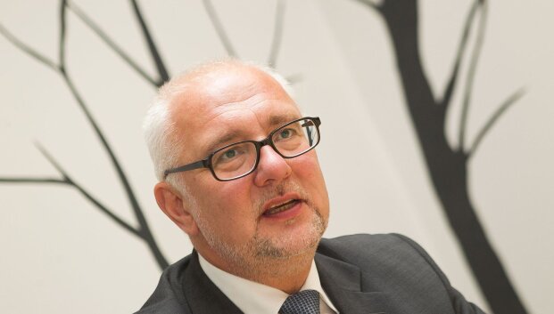 Ministras Dainius Pavalkis smerkia Lietuvos vaikų vežiojimą į sukarintas Rusijos stovyklas