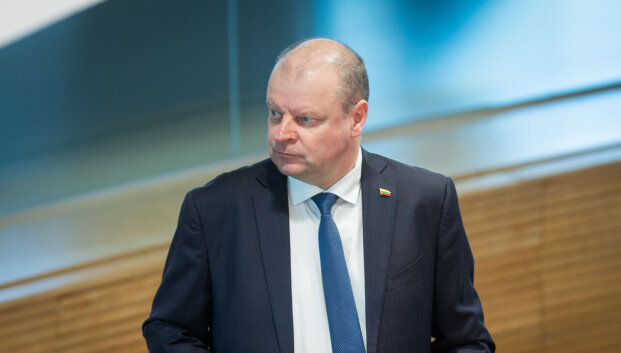 Korupcijos skandalo įkar&scaron;tyje Skvernelis i&scaron;vyko į Lenkiją: ką mano apie įtarimus?