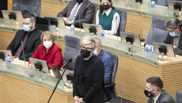 Darbuotojai už testus mokės: valdantiesiems pavyko atmesti G.Nausėdos veto