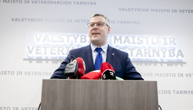 Valstybės vardu veikusios &bdquo;ver&scaron;elių mafijos&ldquo; cinizmas: suskaičiuodavo kiekvieną ky&scaron;io centą, o grobiu dalindavosi nesismulkindami