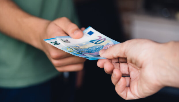 Nepavyksta atgauti skolos? 5 žingsniai, kaip susigrąžinti pinigus