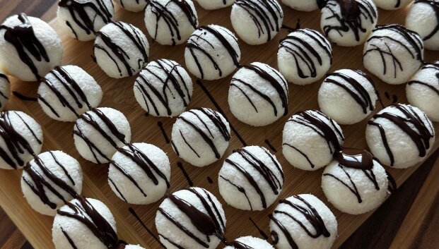 Metantiems svorį &ndash; vos 40 kcal turintis desertas: beveik kaip &bdquo;Raffaello&ldquo;