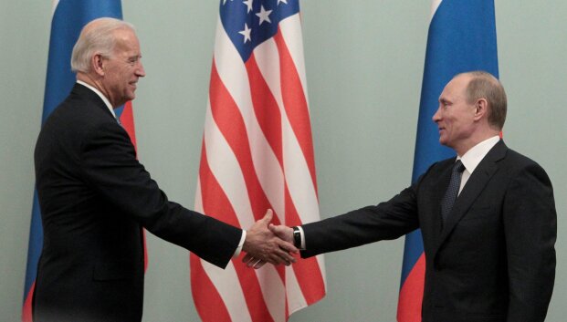 Apie ką susitikę kalbėsis Joe Bidenas ir Vladimiras Putinas?