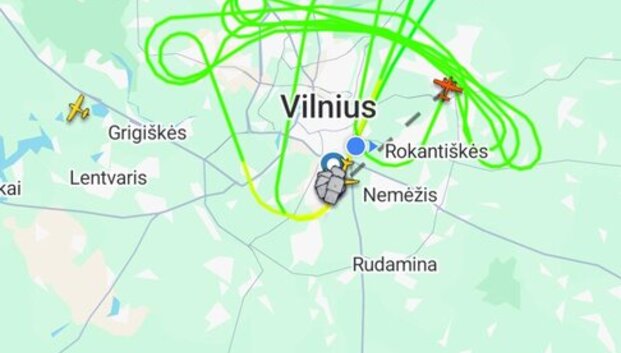Vir&scaron; Vilniaus ratus suko ypatingas lėktuvas: paai&scaron;kėjo, kokią užduotį vykdo
