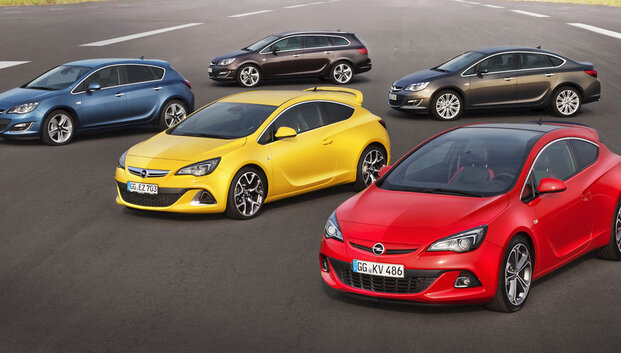 &bdquo;Opel Astra&ldquo;: atnaujinta ir papilnėjusi &scaron;eima