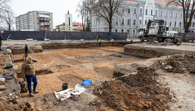 Archeologai &Scaron;iaulių centre ekshumavo 48 sovietų karių palaikus &ndash; mažiau nei tikėtasi
