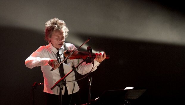 Laurie Anderson muzika: grožis žemei slystant i&scaron; po kojų