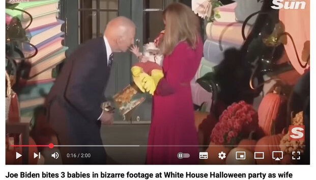 Joe Bideno juokų nesuprato: piktinasi, kad per Helovino vakarėlį kandžiojo vaikus