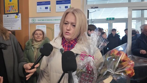 Keli &scaron;imtai pedagogų Alytuje ragino &bdquo;grąžinti Meilę&ldquo; į gimnaziją