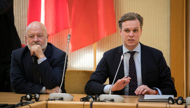 Dėl sunaikinto įra&scaron;o Saulius Skvernelis kaltinamas priesaikos sulaužymu: opozicija siekia neeilinio posėdžio