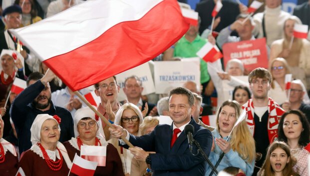 Lenkija užsiaugino raumenis: ekspertas įvertino, kaip Rusija ki&scaron;o nagus į rinkimus
