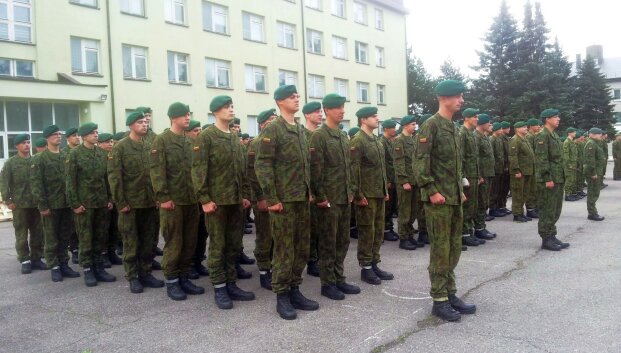 Klaipėdos dragūnų batalionas beveik pasiruo&scaron;ęs sutikti &scaron;auktinius &ndash; vadas atskleidė, kas jų laukia