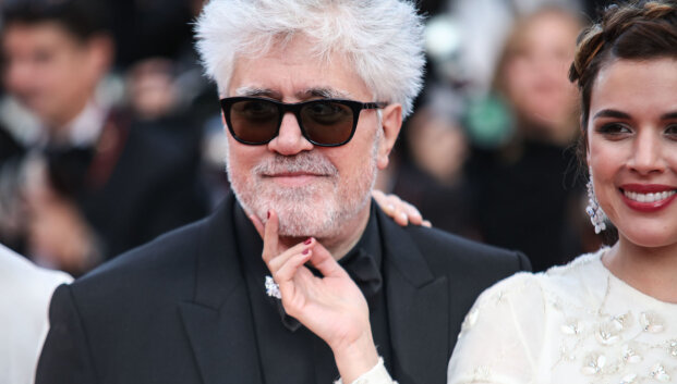 Kanų festivalis. 7-oji diena: Almodovaras pats jautriausias, Assayasas &ndash; siaubingiausias