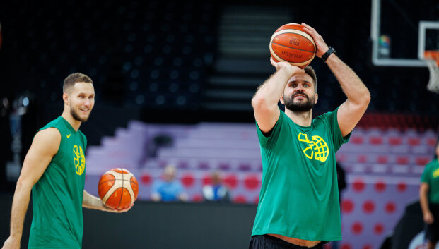 Graikams &scaron;ūksnį skyręs Kleiza mato &Scaron;arą prie rinktinės vairo: &bdquo;Vieną dieną tikrai&ldquo;