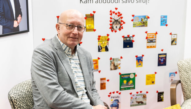 Naują knygą i&scaron;leidęs A.Valinskas &ndash; apie ją ir literatūros svarbą: ką skaito pats?