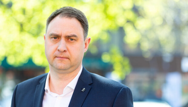 Ministerija ai&scaron;kinasi galimą VMU vadovo Valdo Kaubrės piktnaudžiavimą tarnybine padėtimi