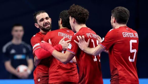 Europos čempionate Kaune &ndash; skandalas: Armėnijai atstovaujantis rusas įžeidinėjo Ukrainą