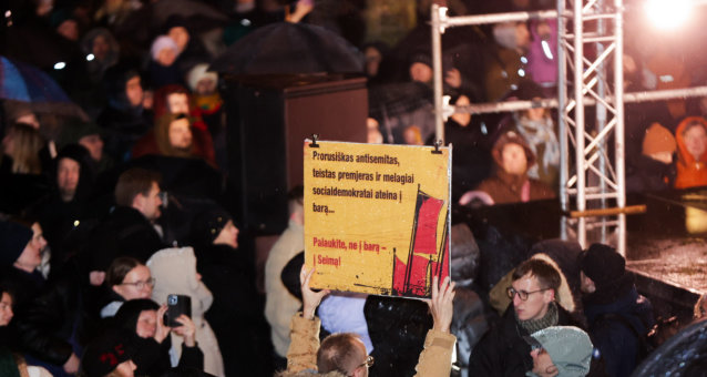 Protestas prie Seimo: „Dešimt tylos minučių" 