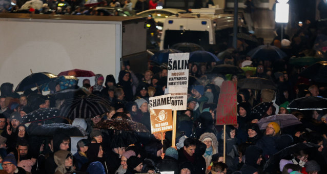 Protestas prie Seimo: „Dešimt tylos minučių" 