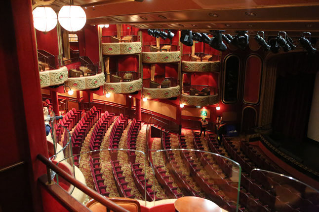 Vakarų ekspreso nuotr. /„Queen Victoria“ teatras laive