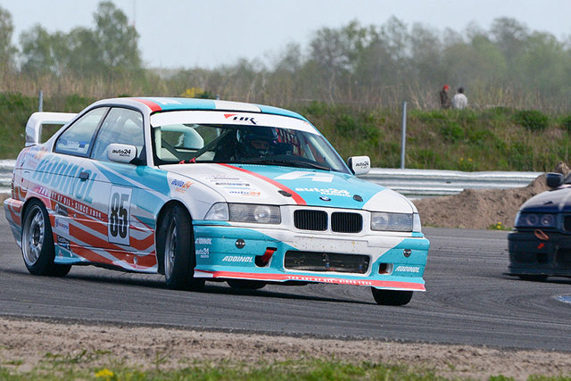 Organizatorių nuotr./„BMW 325 Cup“ varžybos