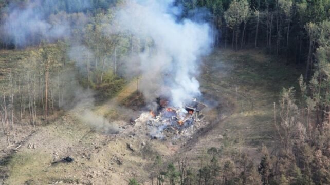 BBC nuotr./Sprogimas sunaikino atokią amunicijos saugyklą, esančią viename Čekijos miške