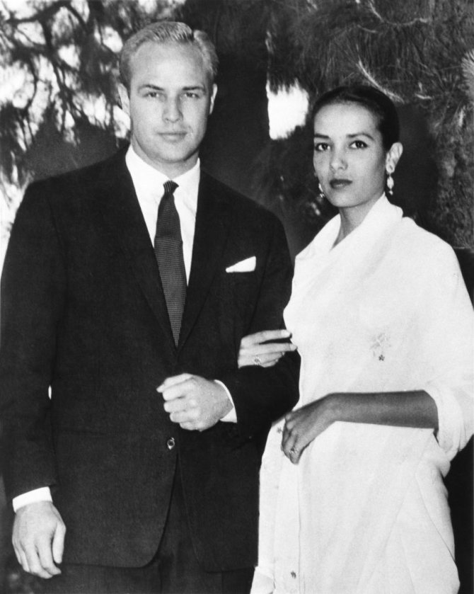 Vida Press nuotr./Marlonas Brando ir aktorė Anna Kashfi
