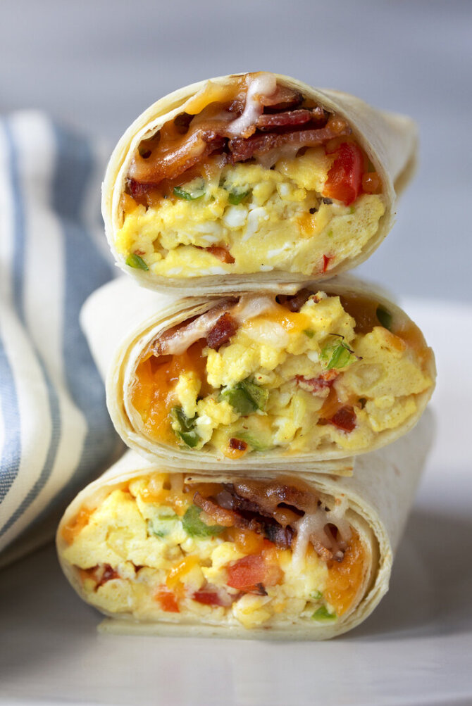 Shutterstock nuotr./Buritos su kiaušiniais