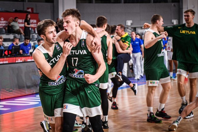 FIBA.com nuotr./Augustas Marčiulionis ir Mantas Rubštavičius