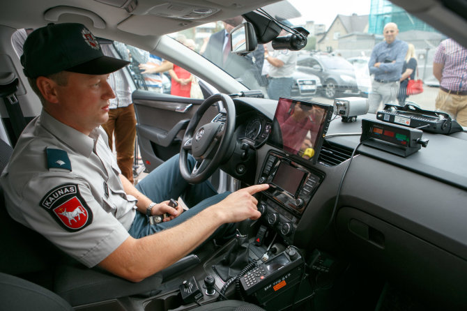 Eriko Ovčarenko / 15min nuotr./Naujas kelių policijos automobilis