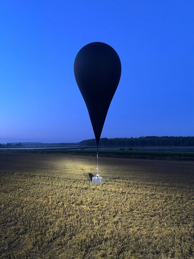 VSAT nuotr./Pasieniečių perimti kontrabandiniai balionai