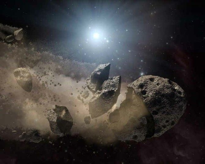 NASA JPL nuotr./Subyrantis asteroidas