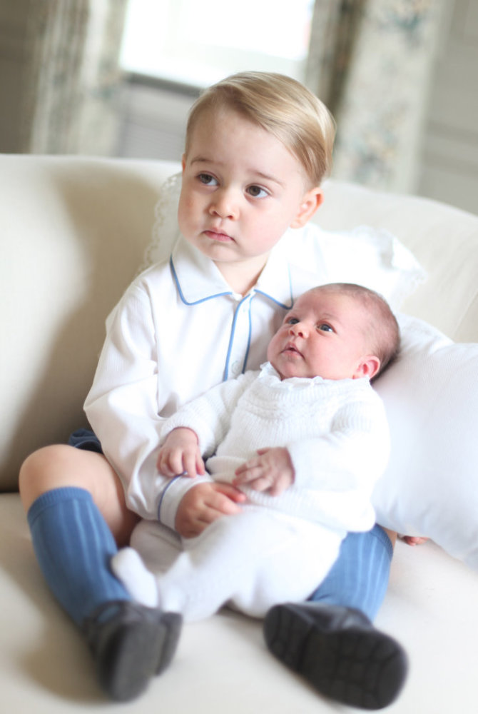 „Scanpix“/AP nuotr./Princas George'as ir princesė Charlotte
