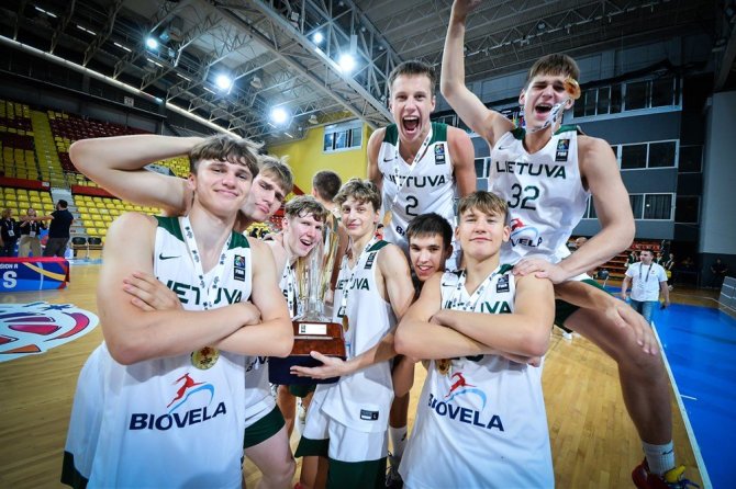 FIBA nuotr./Lietuvos U16 rinktinės triumfas Europos čempionate
