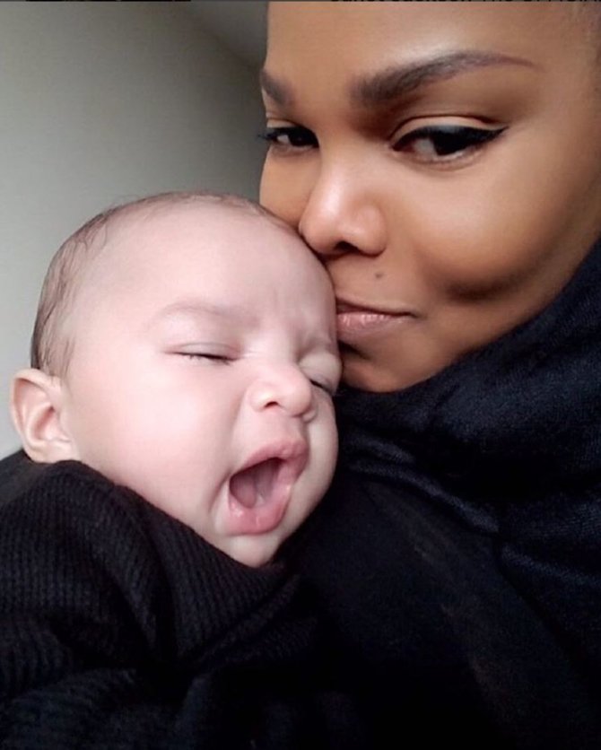 „Instagram“ nuotr./Janet Jackson su sūnumi Eissa