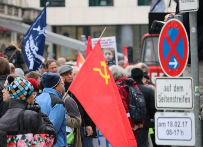 Mindaugo Lukšio nuotr./Kairiųjų radikalų protestas Miunchene