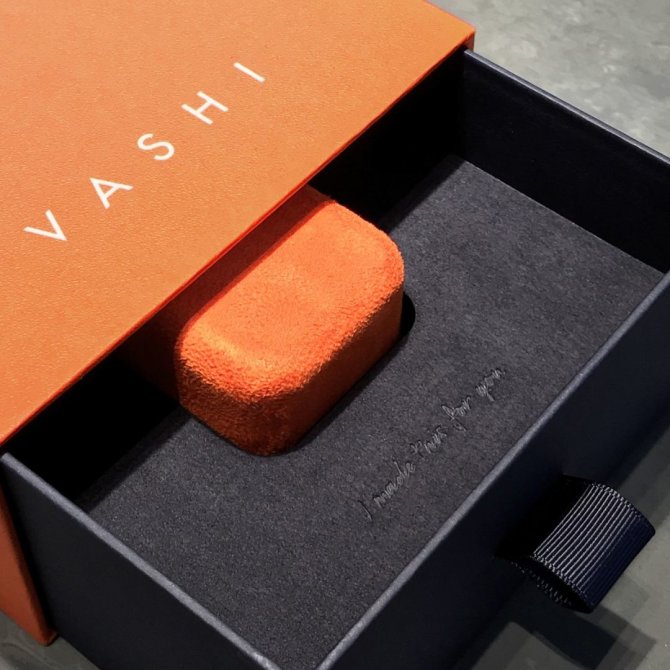 Vincento Villegero nuotr./„Vashi“ deimantų dėžutė