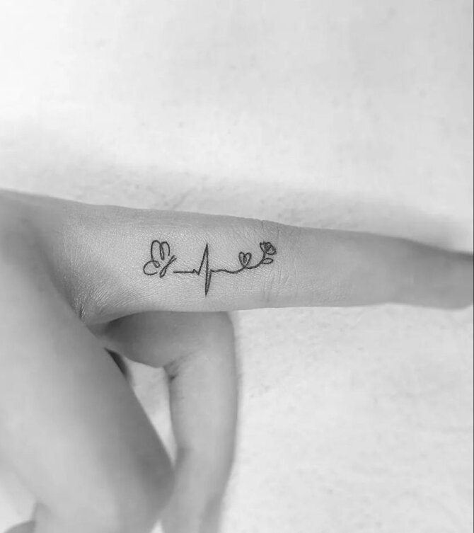 Pinterest.com nuotr./Minimalistinė tatuiruotė