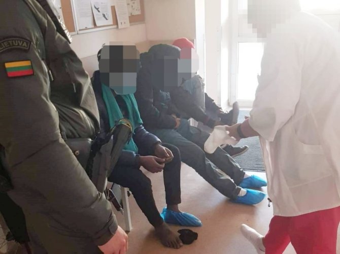 VSAT nuotr./Ignalinos rajone sulaikyti migrantai Švenčionių rajono ligoninėje