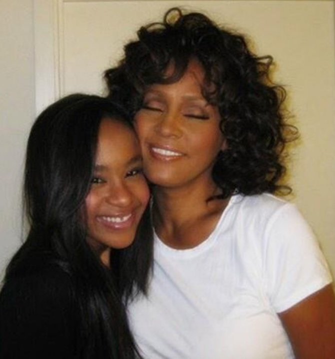 „Scanpix“/Xposurephotos.com nuotr./Whitney Houston su dukra Bobbi Kristina Brown