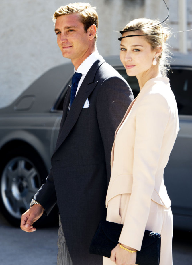 Vida Press nuotr./Pierre'as Casiraghi ir Beatrice Borromeo